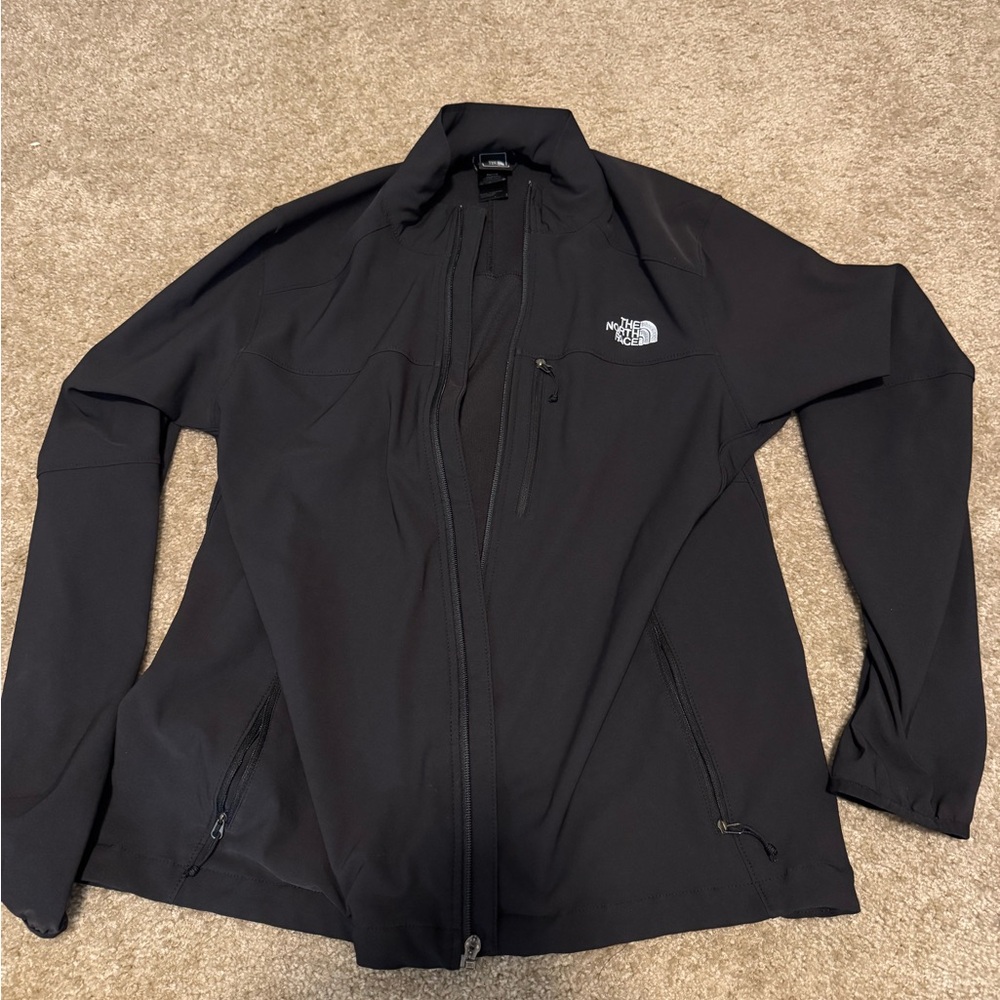The North Face black zip-up jacket: MAIN ZIPPER IS BROKEN size XL